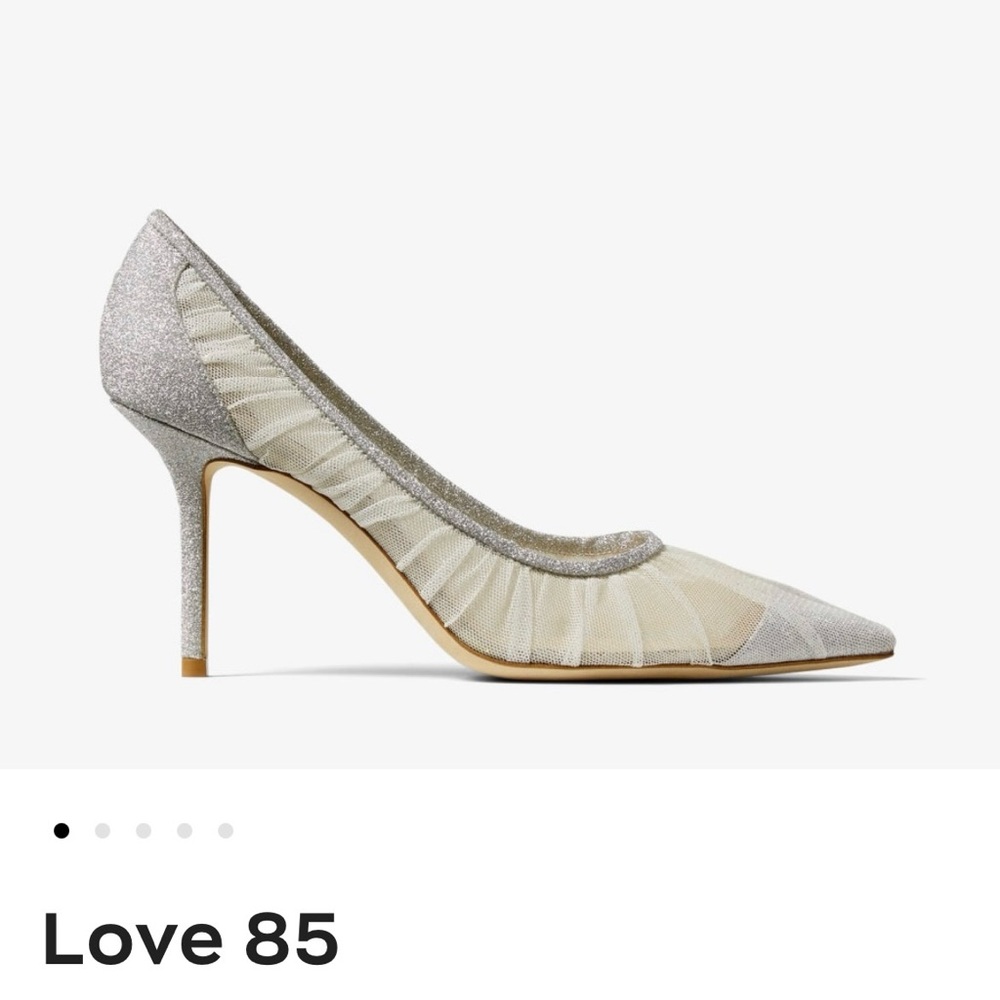 Gorgeous!!! Jimmy Choo Love pump .. worn once to my son’s wedding .
